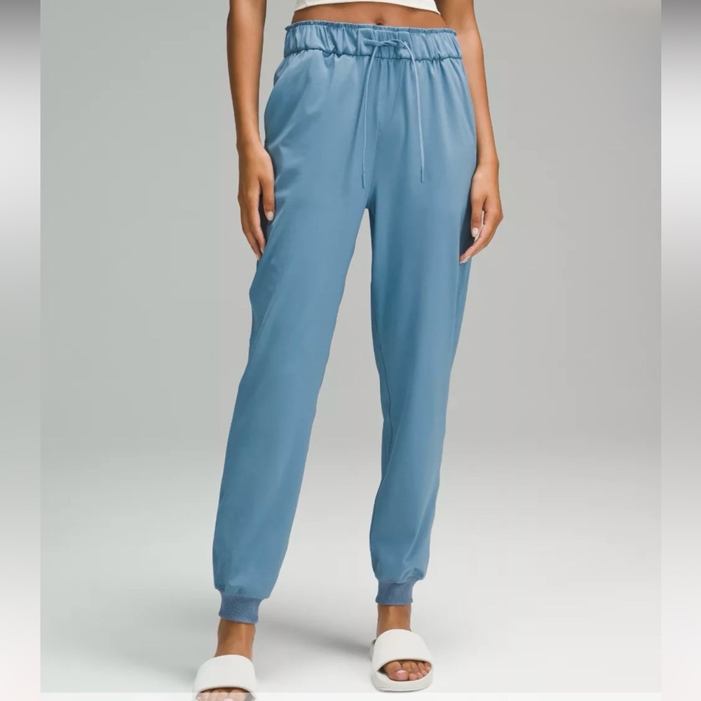Lululemon Stretch High-Rise Jogger/ 2